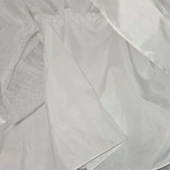 David’s Bridal Lace and Mesh Flower Girl Dress puffy tulle white sz 3 - Picture 6 of 6